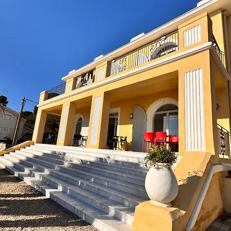 Caravelle 60 Hostel