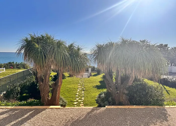 Caravelle 60 * أنتيب