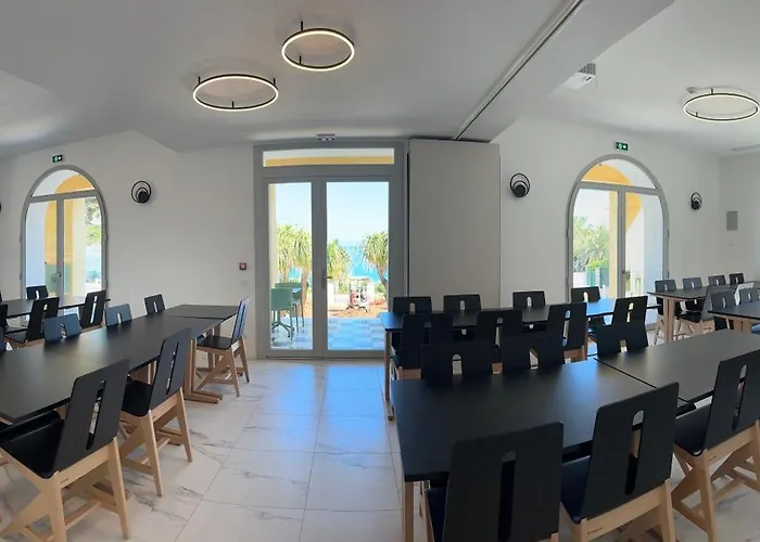 Caravelle 60 بيت شباب أنتيب